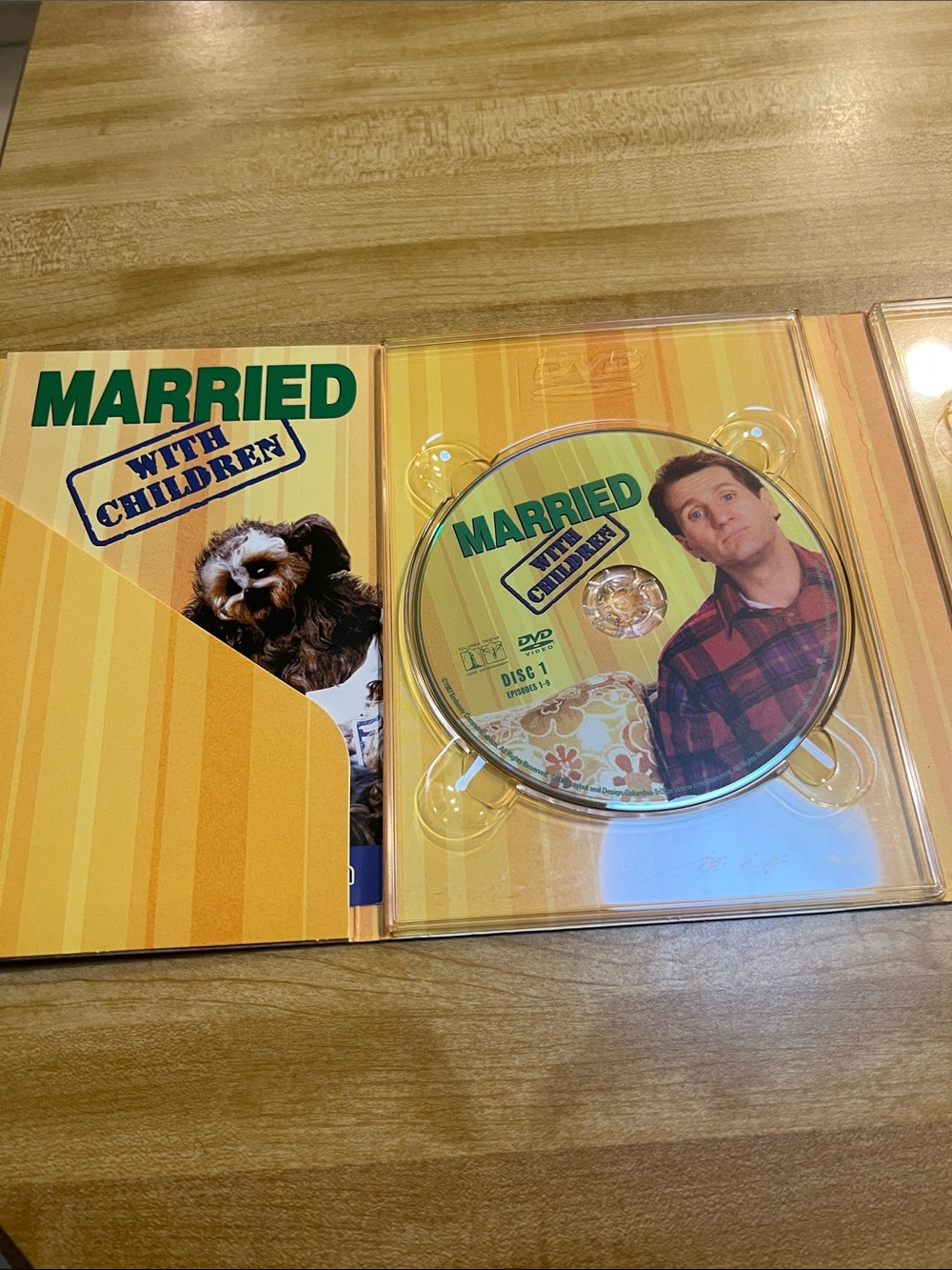 #2721* Married with Children Poster Featuring Main Cast - Blue & Green - Picture 3 of 17